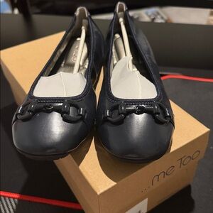 Me Too Women's Dark Blue Chain Detail Flats